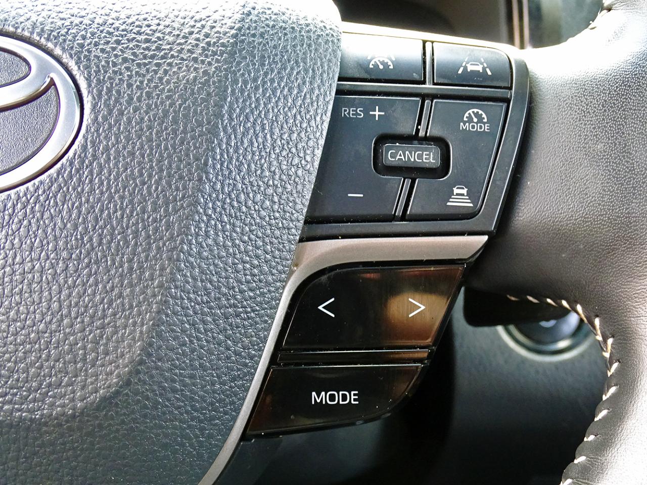 Toyota Camry SE 2025