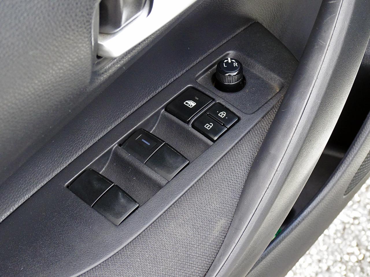 Toyota Corolla LE CVT (Natl) 2020