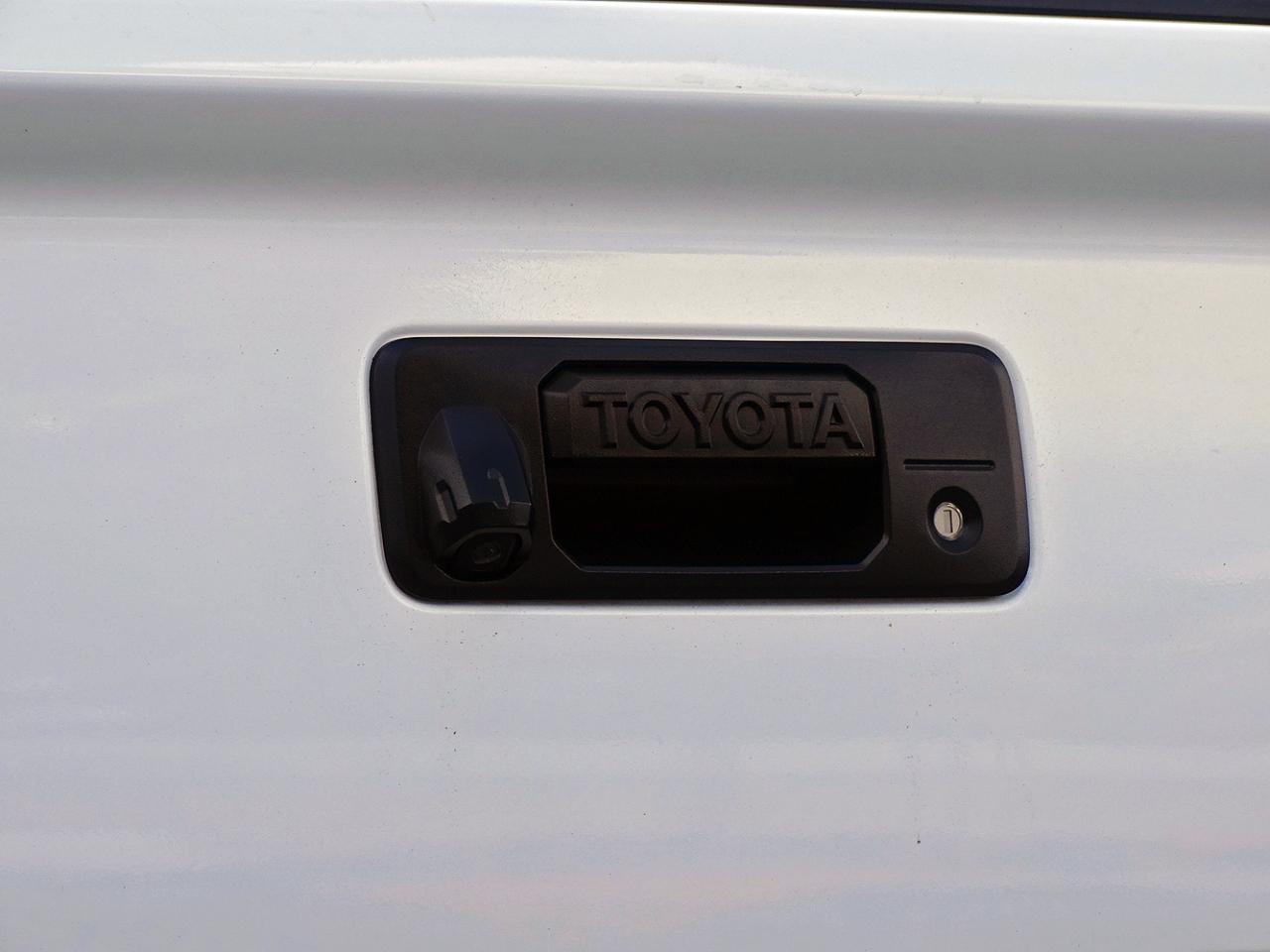 Toyota Tundra 4WD Limited CrewMax 5.5' Bed 5.7L (Natl) 2020
