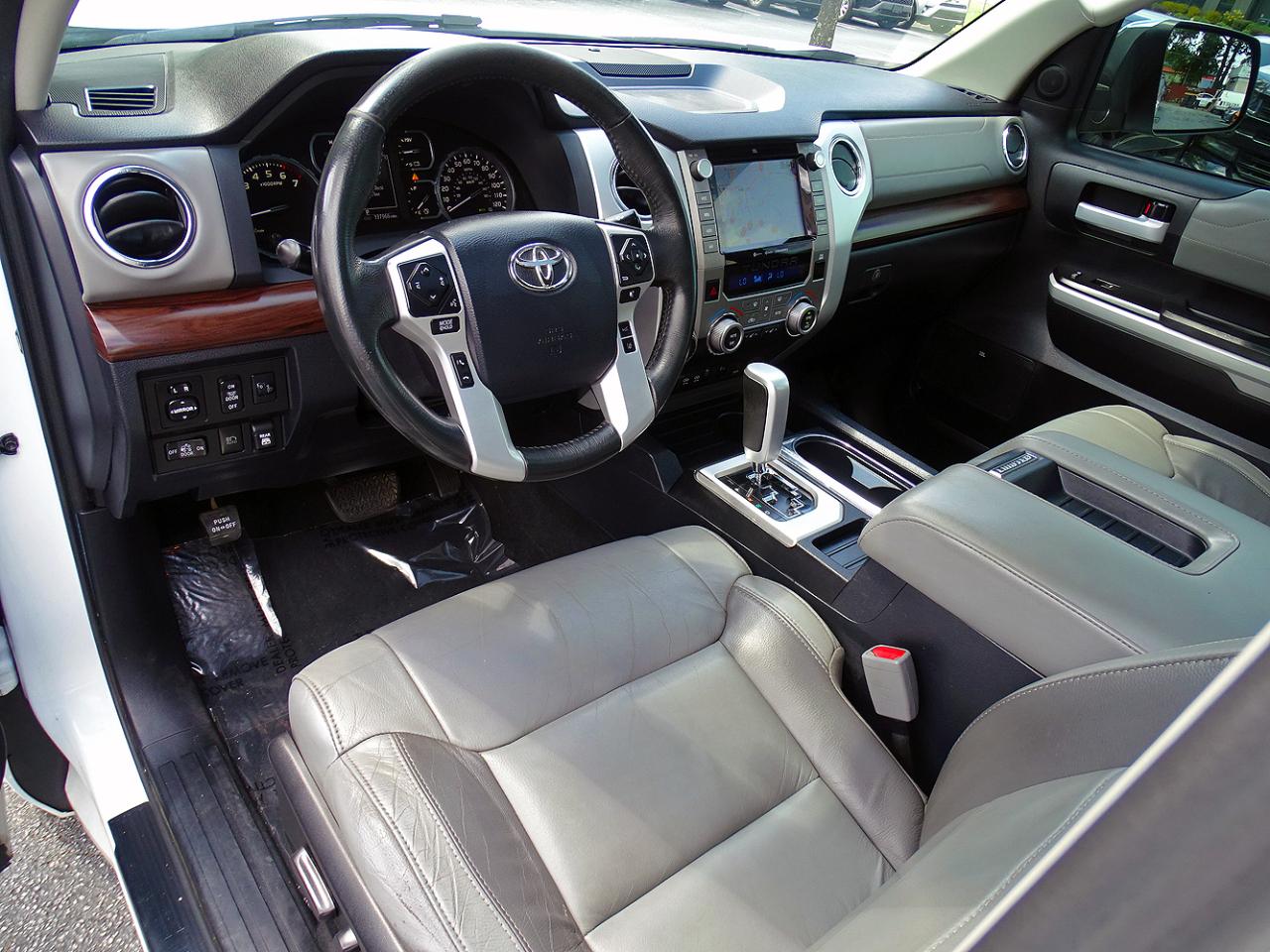 Toyota Tundra 4WD Limited CrewMax 5.5' Bed 5.7L (Natl) 2020