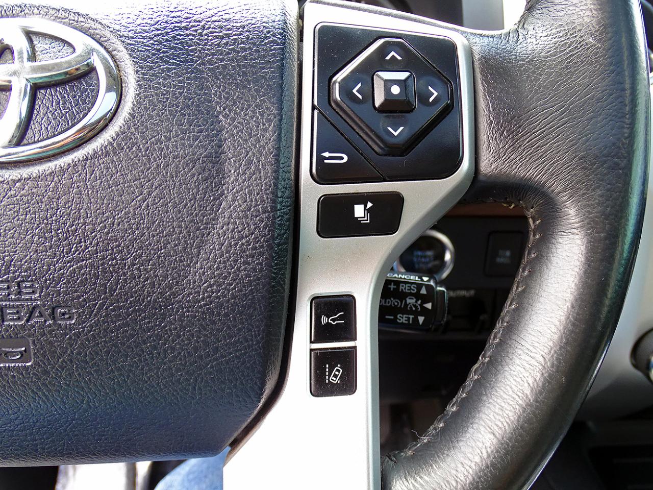 Toyota Tundra 4WD Limited CrewMax 5.5' Bed 5.7L (Natl) 2020
