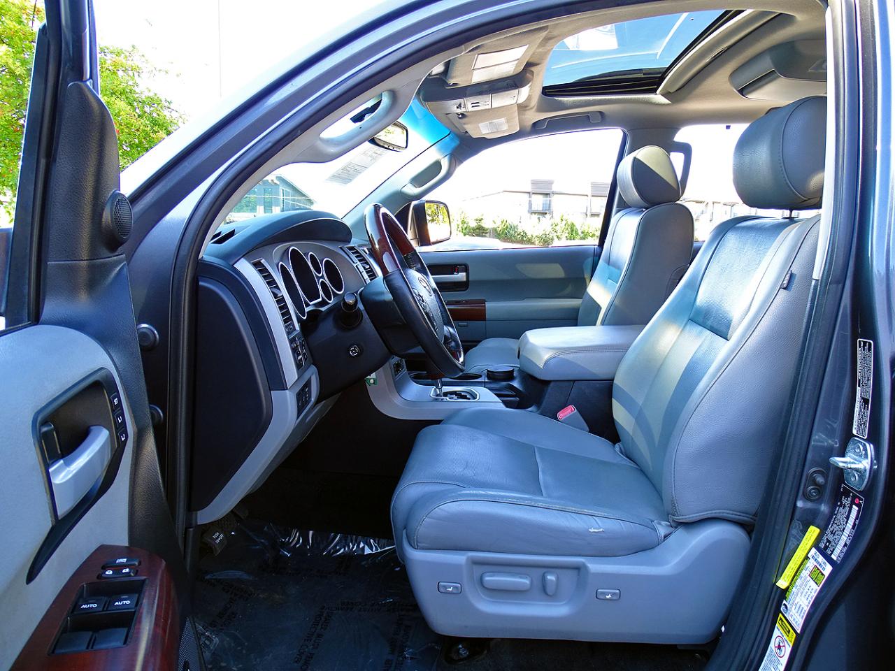 Toyota Sequoia RWD 5.7L Platinum (Natl) 2013