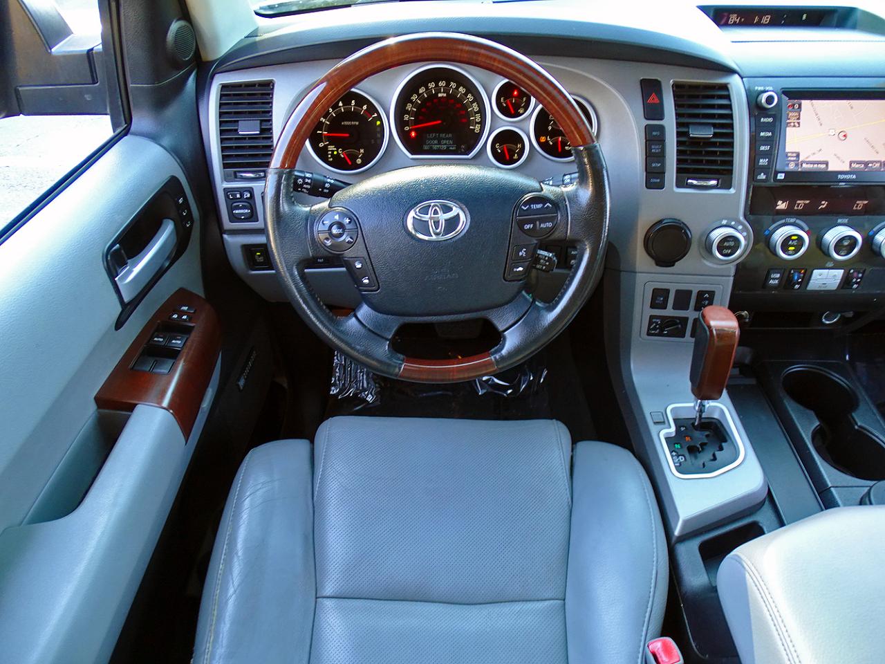 Toyota Sequoia RWD 5.7L Platinum (Natl) 2013