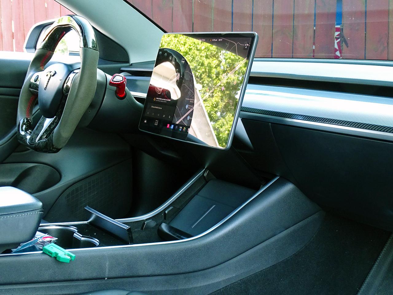 Tesla Model 3 photo 26