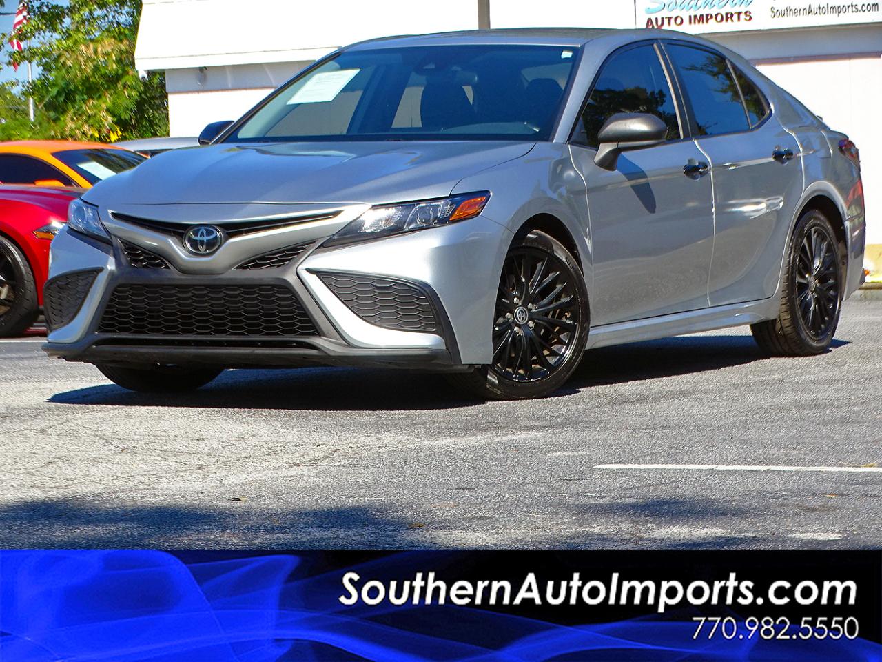 Toyota Camry SE Nightshade 4D Sedan 2021