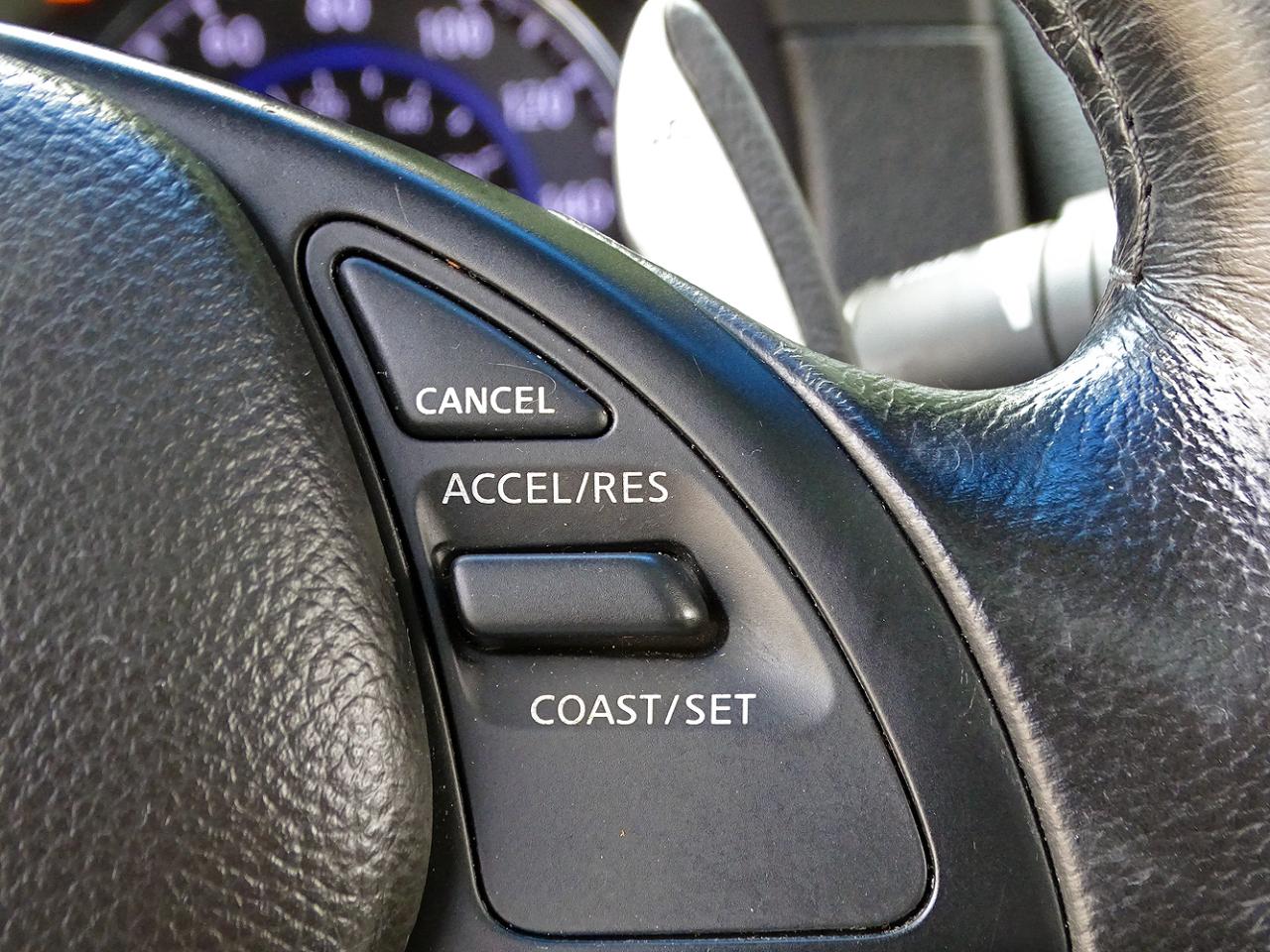 Infiniti G37 photo 22