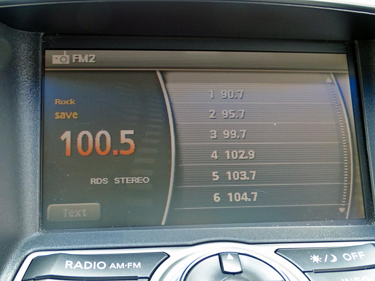 Infiniti G37 photo 29
