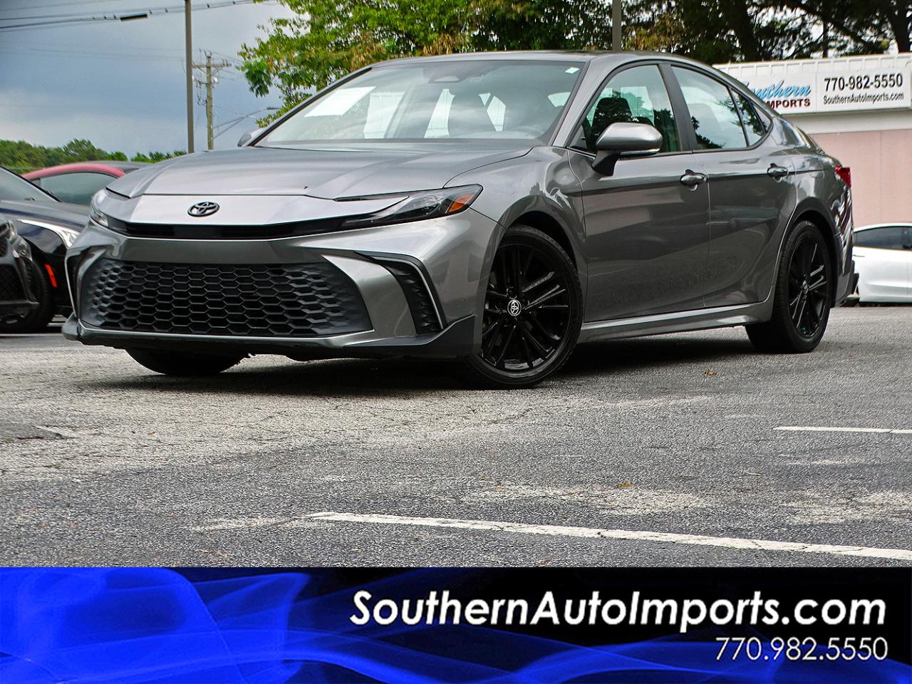 2025 Toyota Camry SE Auto (Natl)