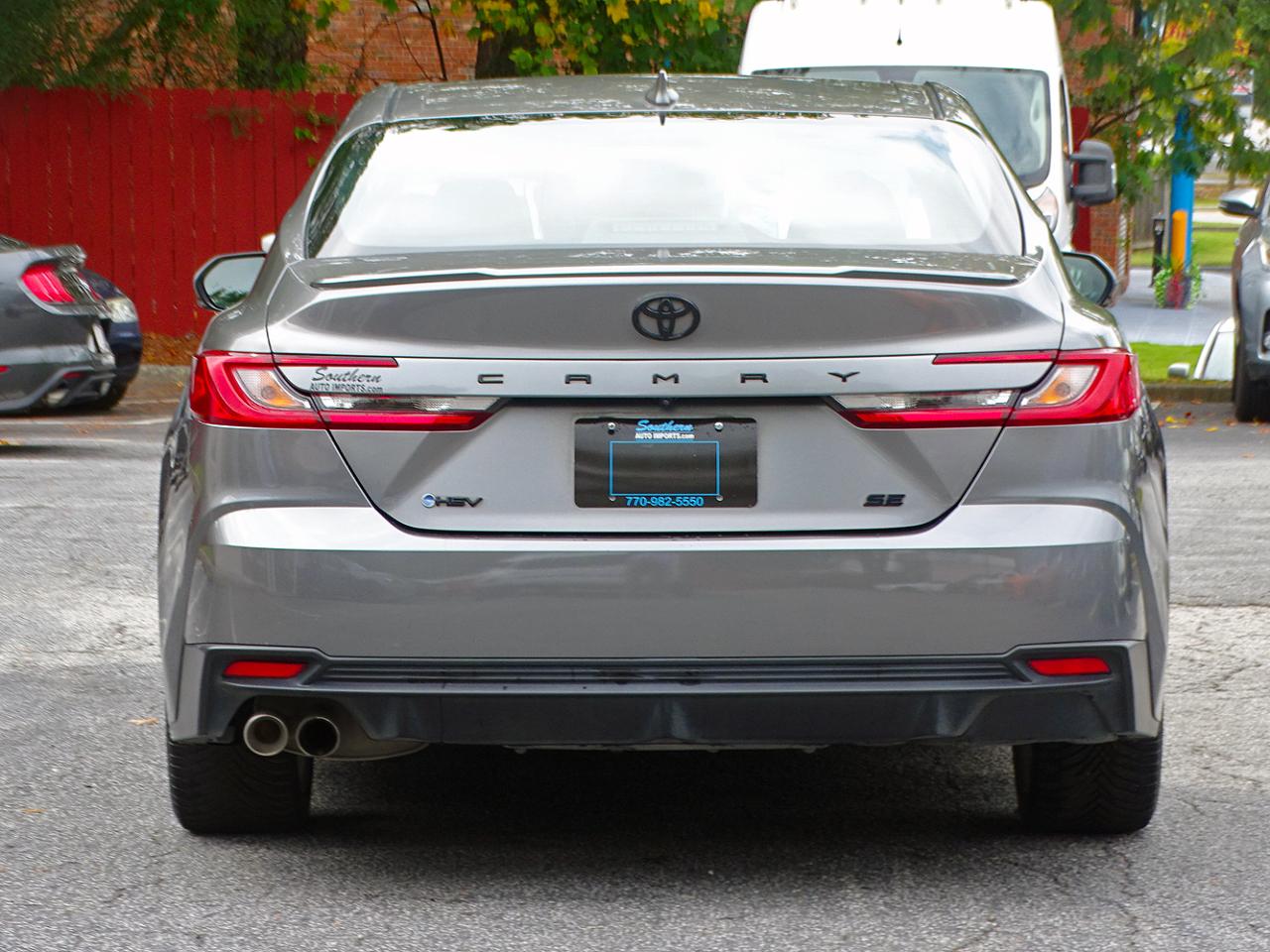 Toyota Camry photo 11