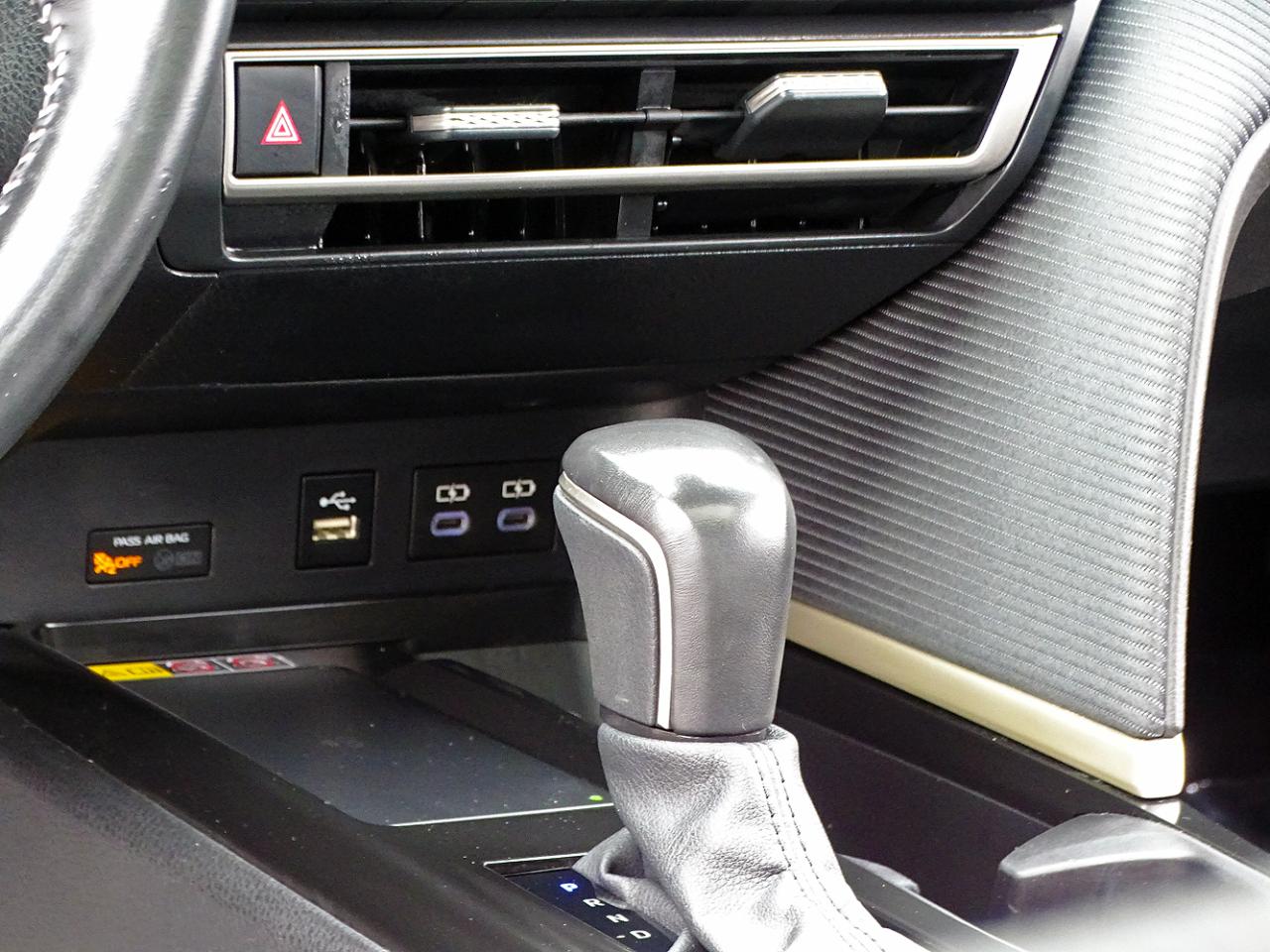 Toyota Camry photo 24