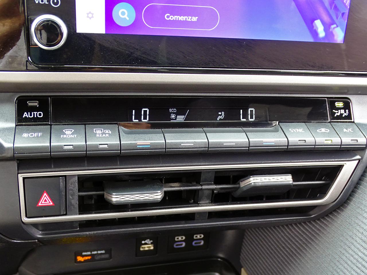 Toyota Camry photo 34