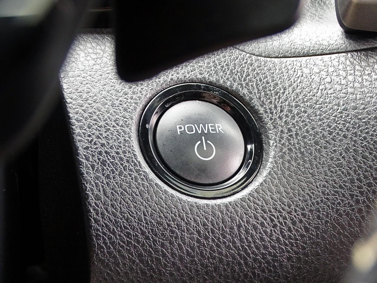Toyota Camry photo 35