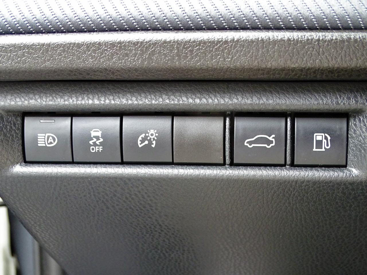 Toyota Camry photo 40