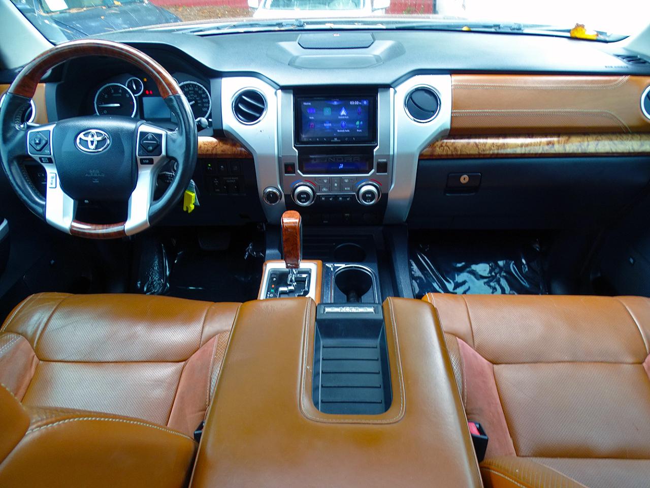 Toyota Tundra 4WD Truck CrewMax 5.7L FFV V8 6-Spd AT Platinum (Natl) 2016