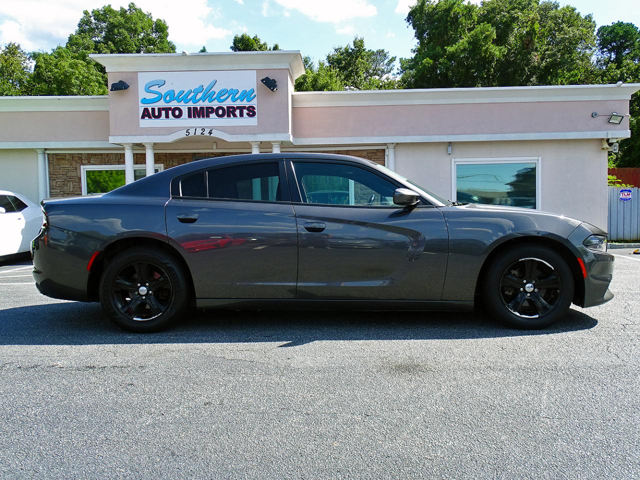 Dodge Charger photo 9