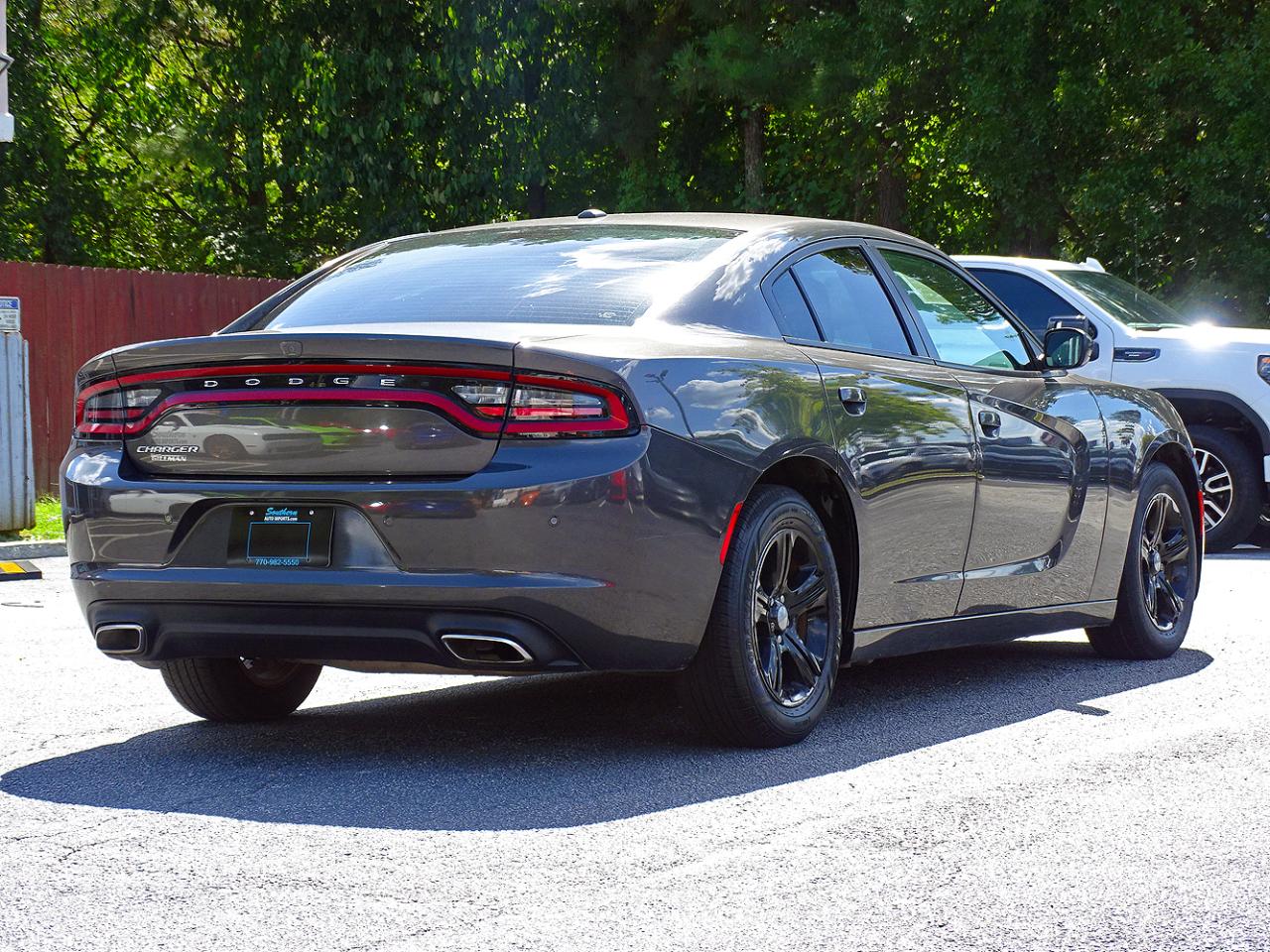 Dodge Charger photo 10