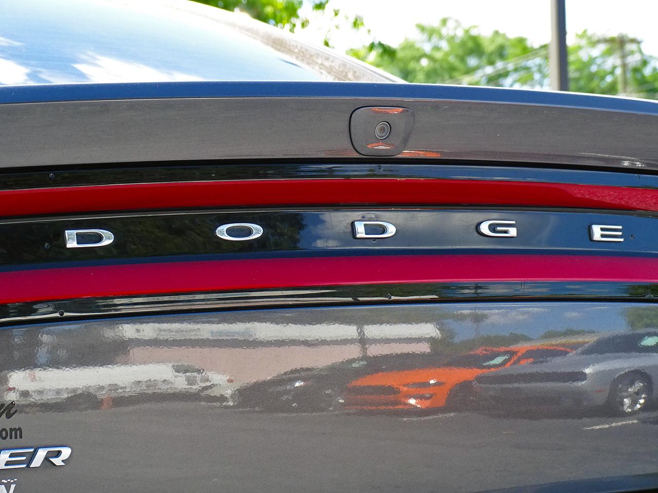 Dodge Charger photo 13