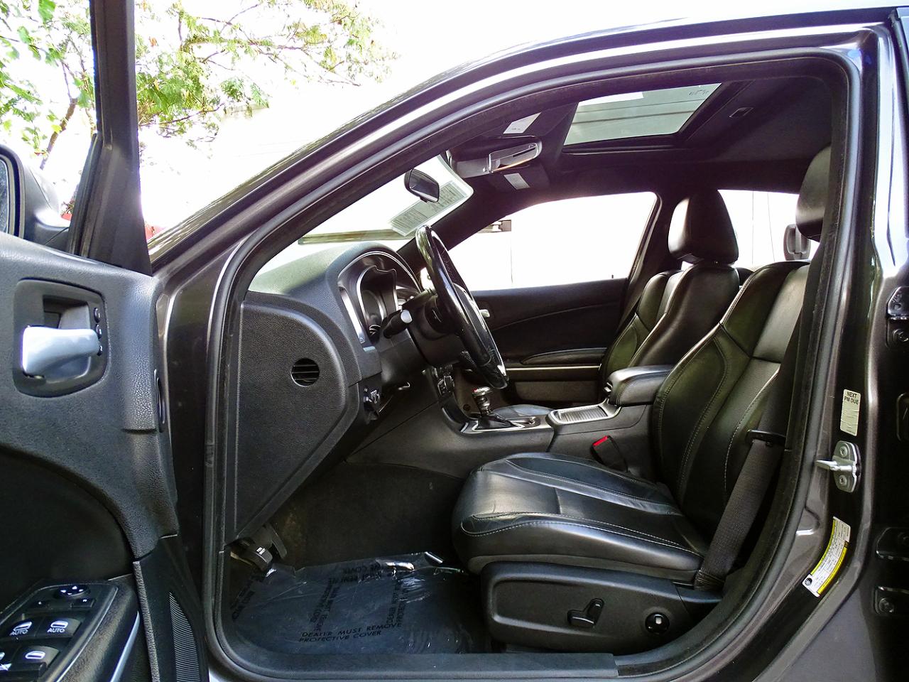Dodge Charger photo 14