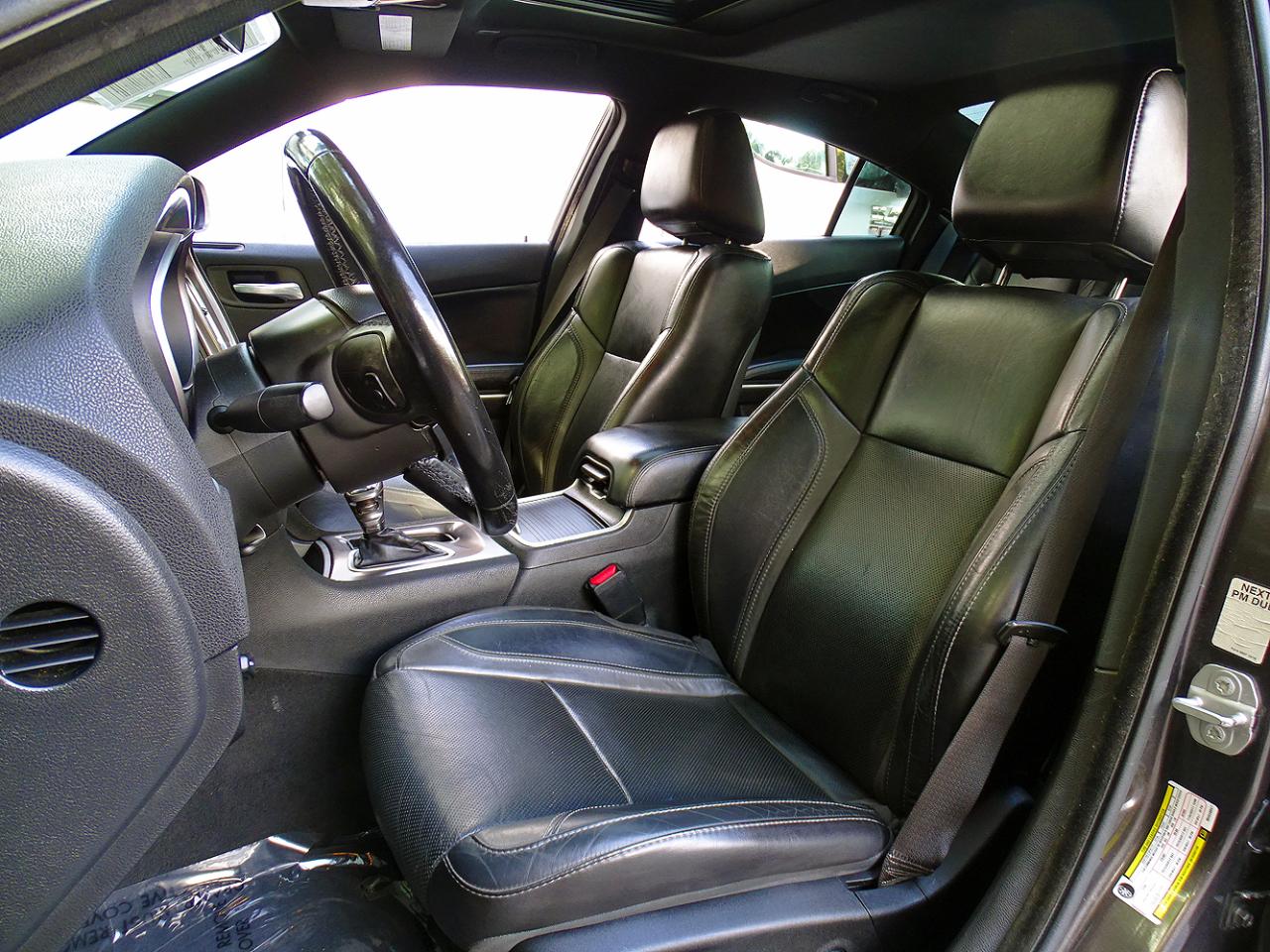 Dodge Charger photo 17