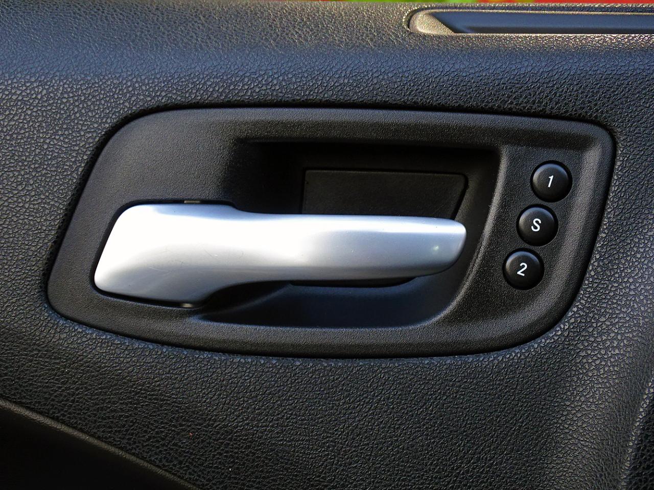 Dodge Charger photo 19