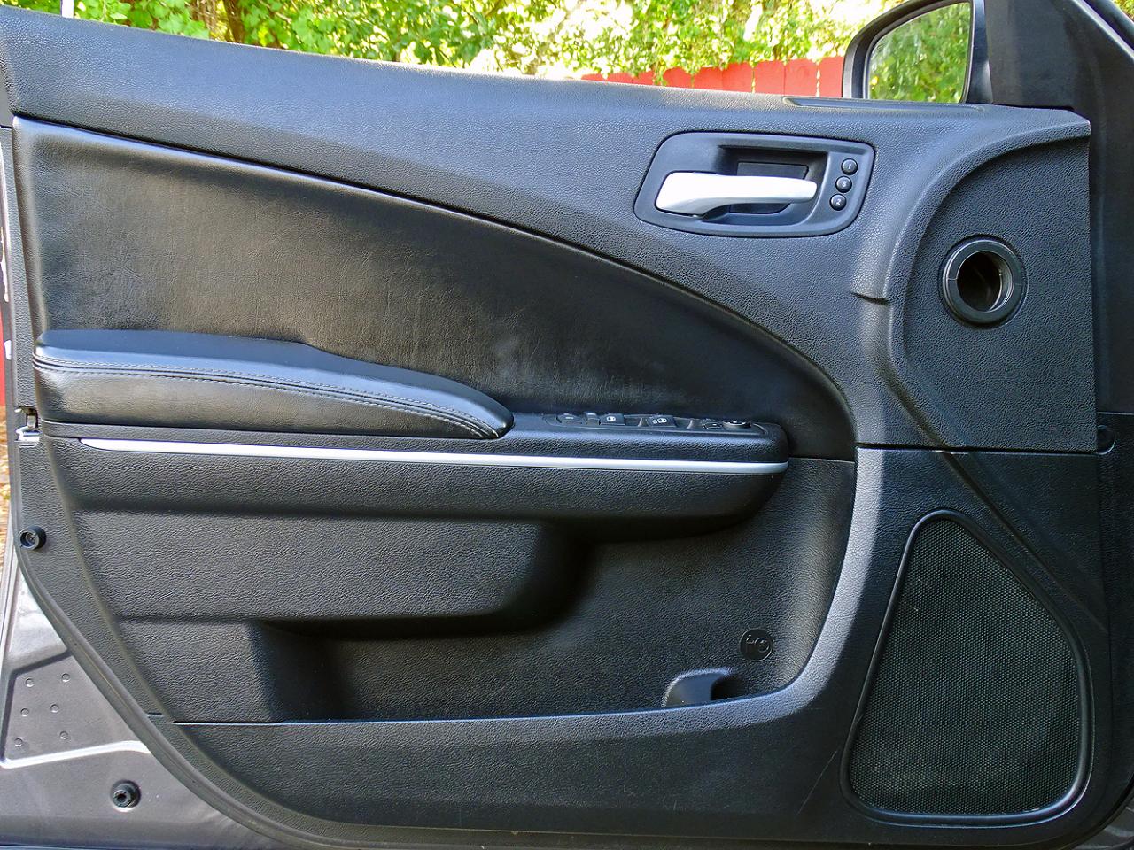 Dodge Charger photo 21