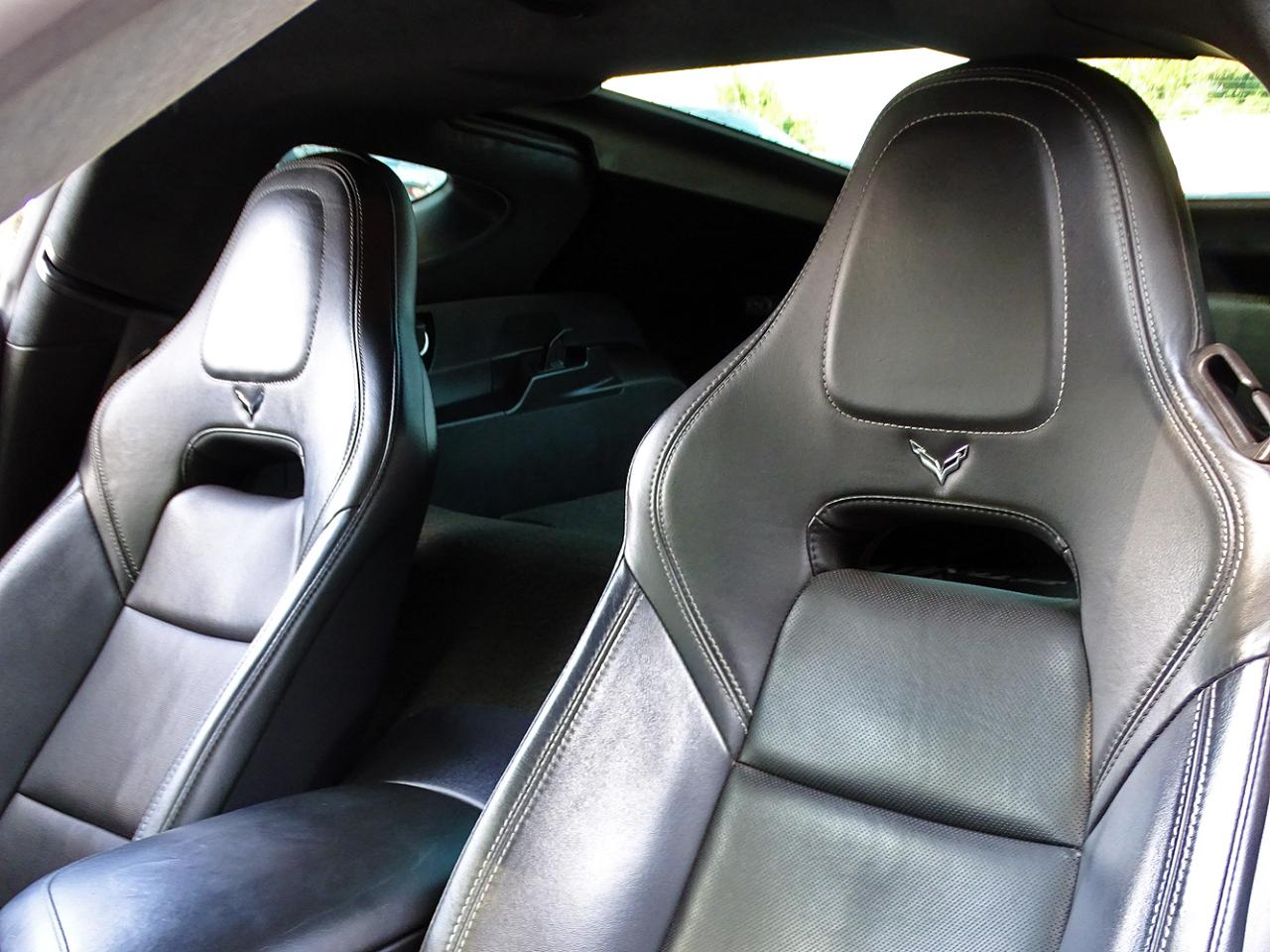 Chevrolet Corvette photo 39