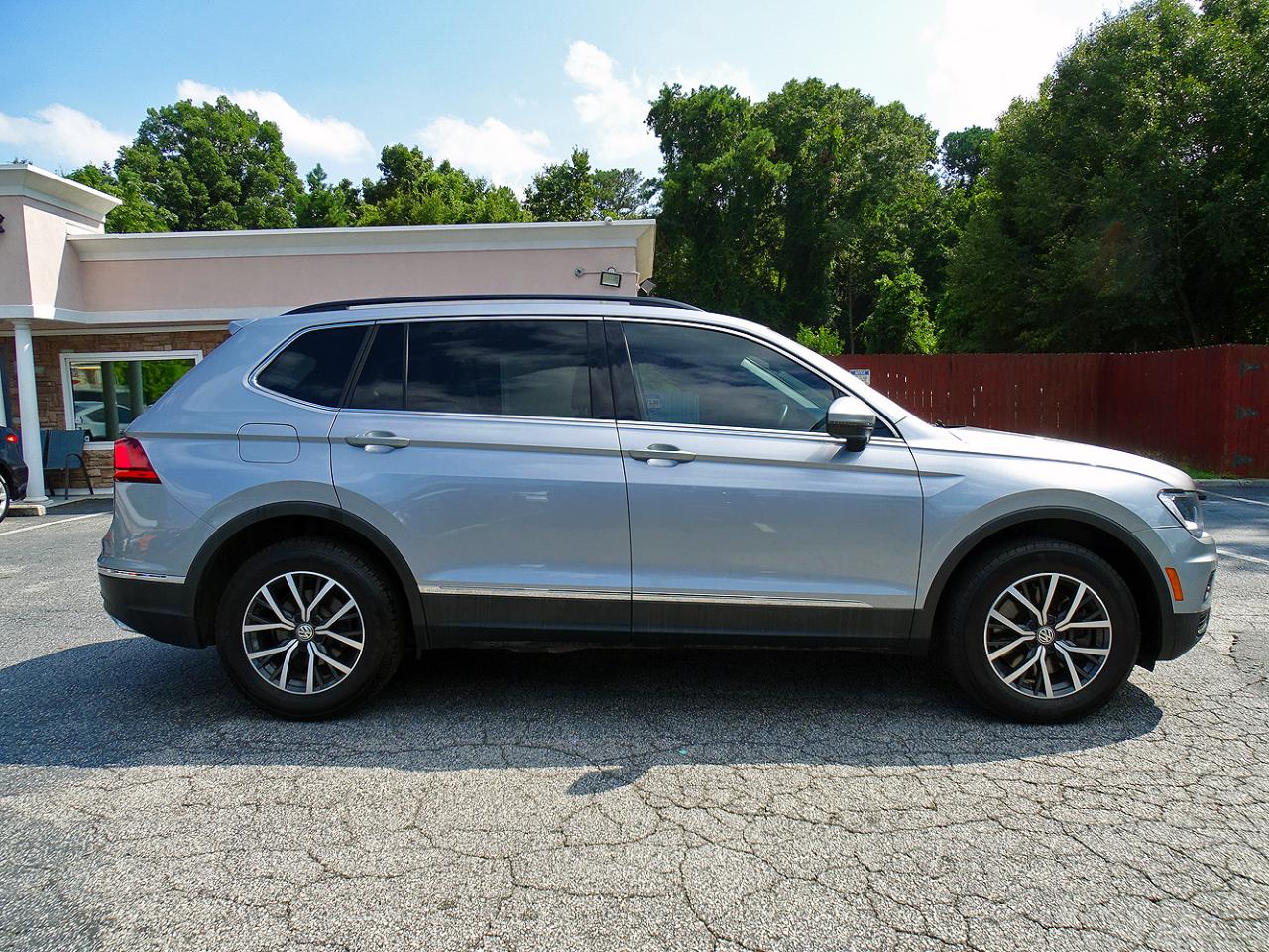 Volkswagen Tiguan photo 9