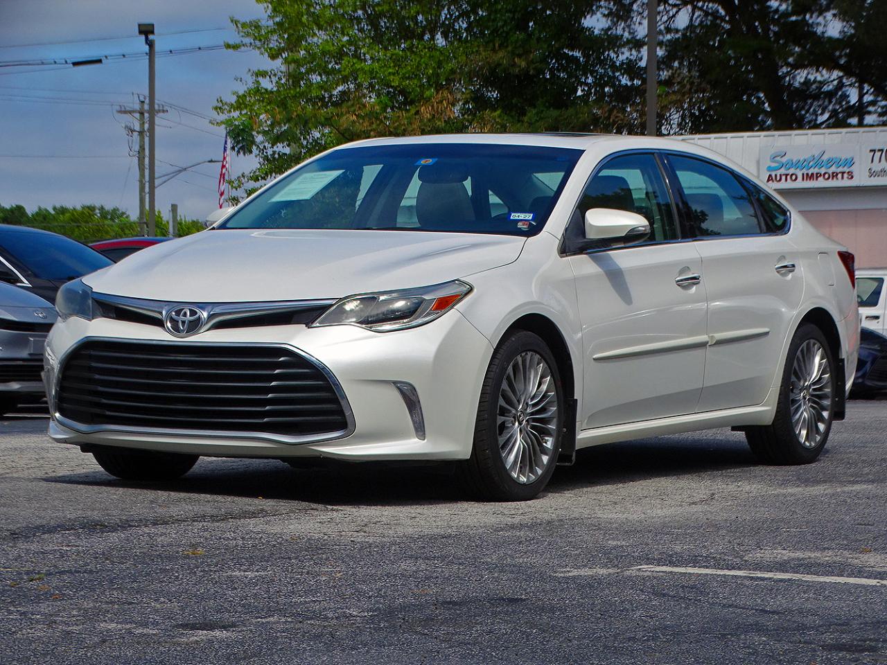 Toyota Avalon photo 5