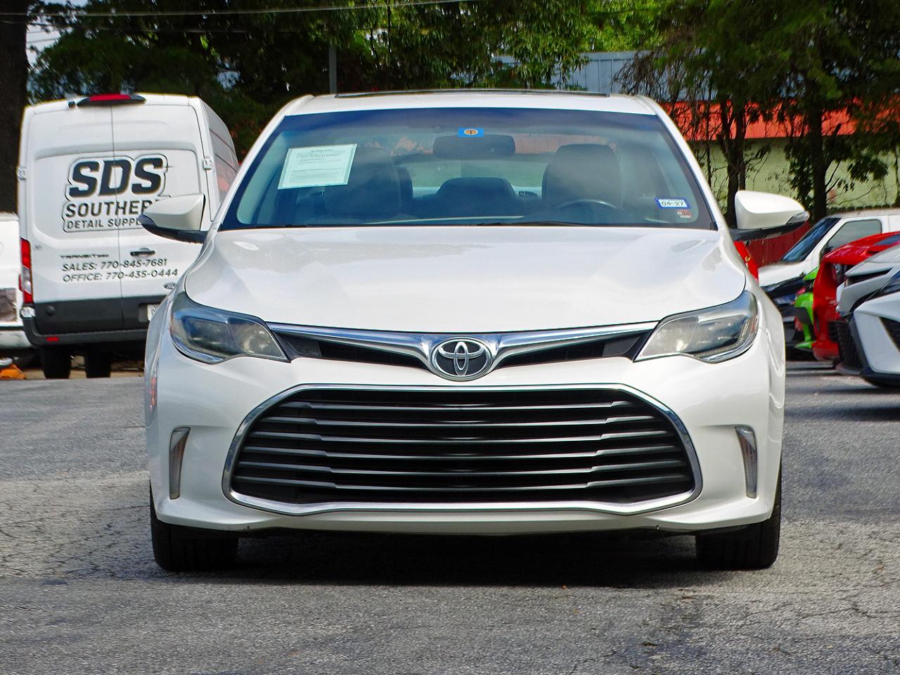 Toyota Avalon photo 6