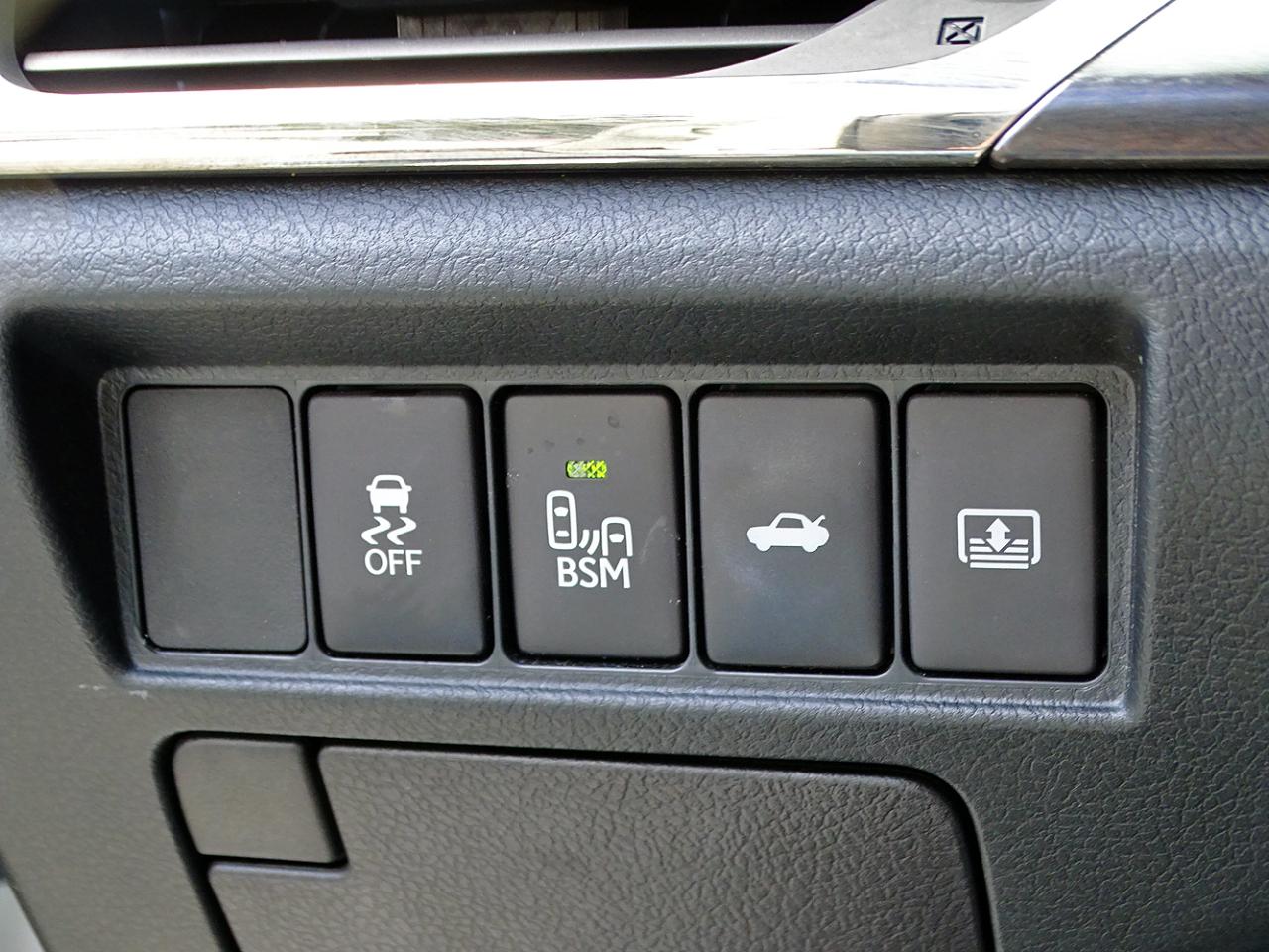 Toyota Avalon photo 24