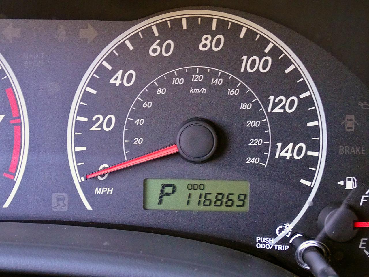 Toyota Corolla 4dr Sdn Auto LE (Natl) 2011