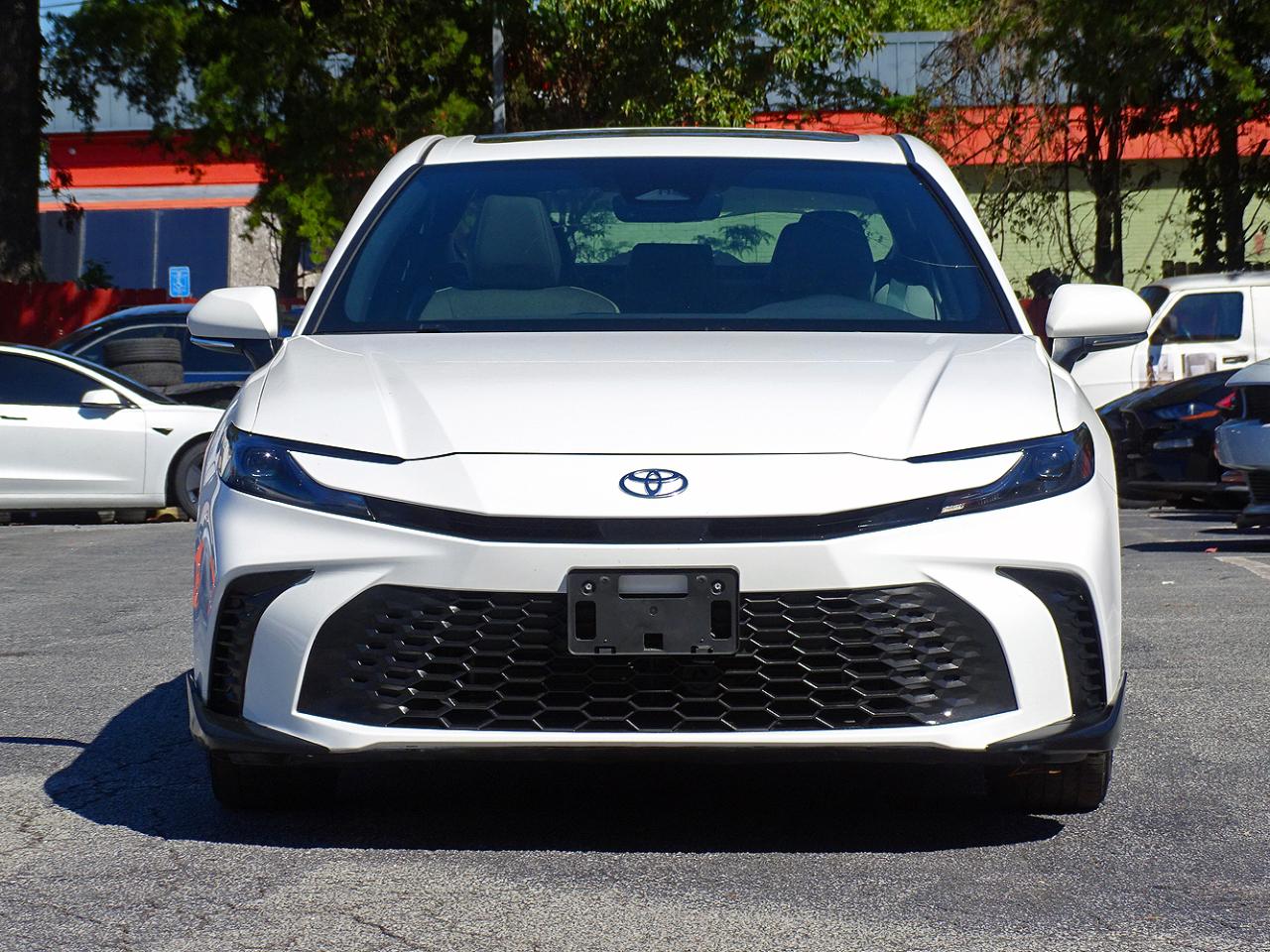 Toyota Camry SE 2025