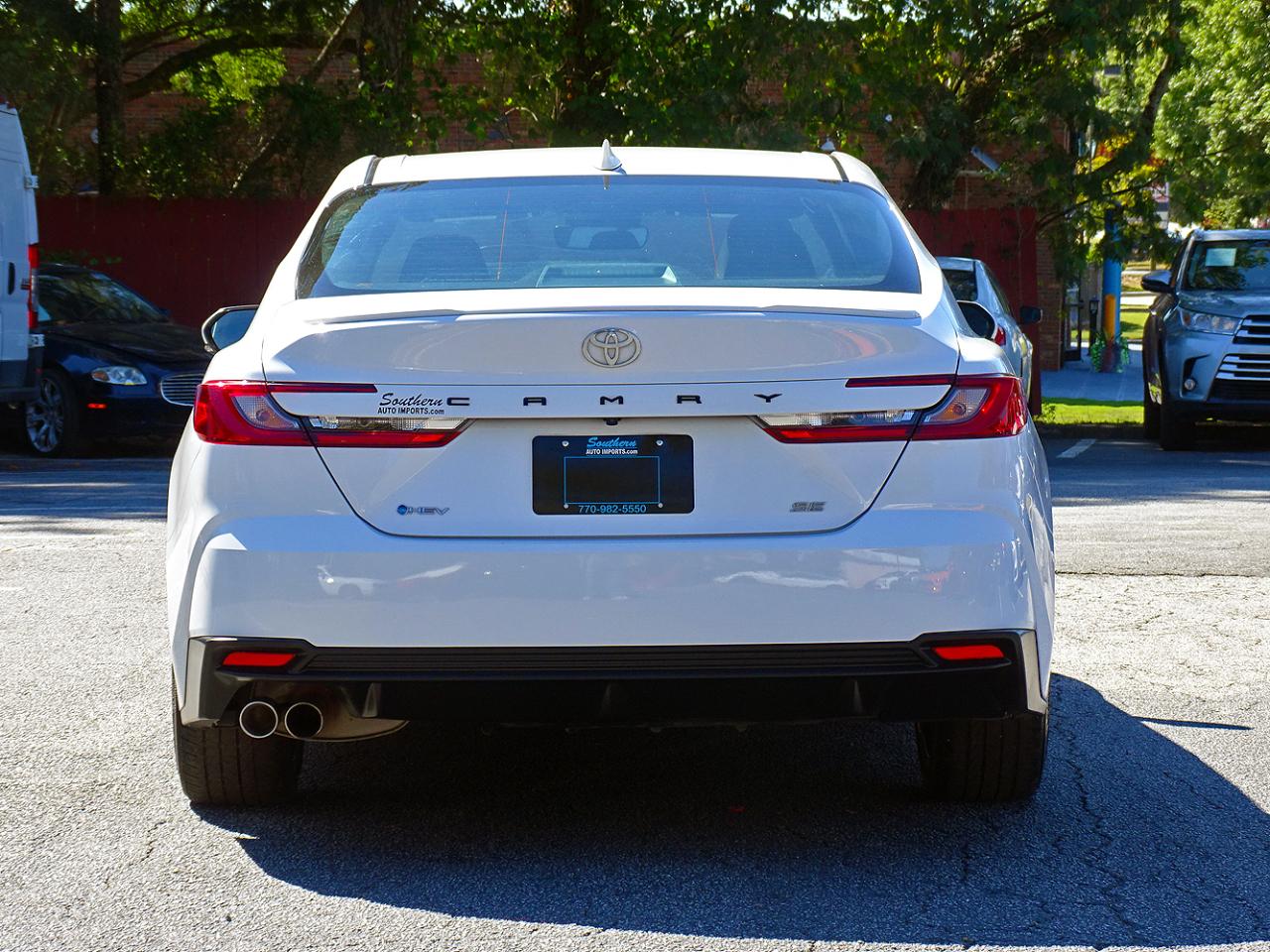 Toyota Camry SE 2025