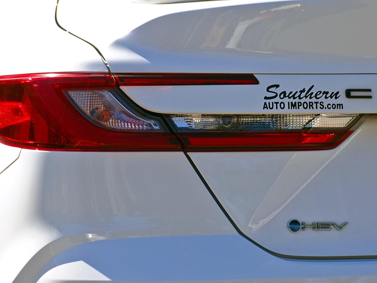 Toyota Camry SE 2025