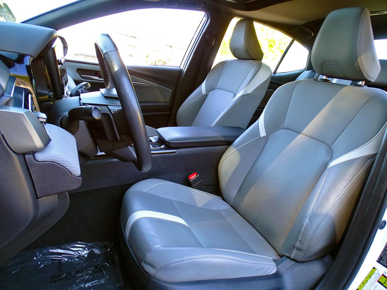 Toyota Camry SE 2025