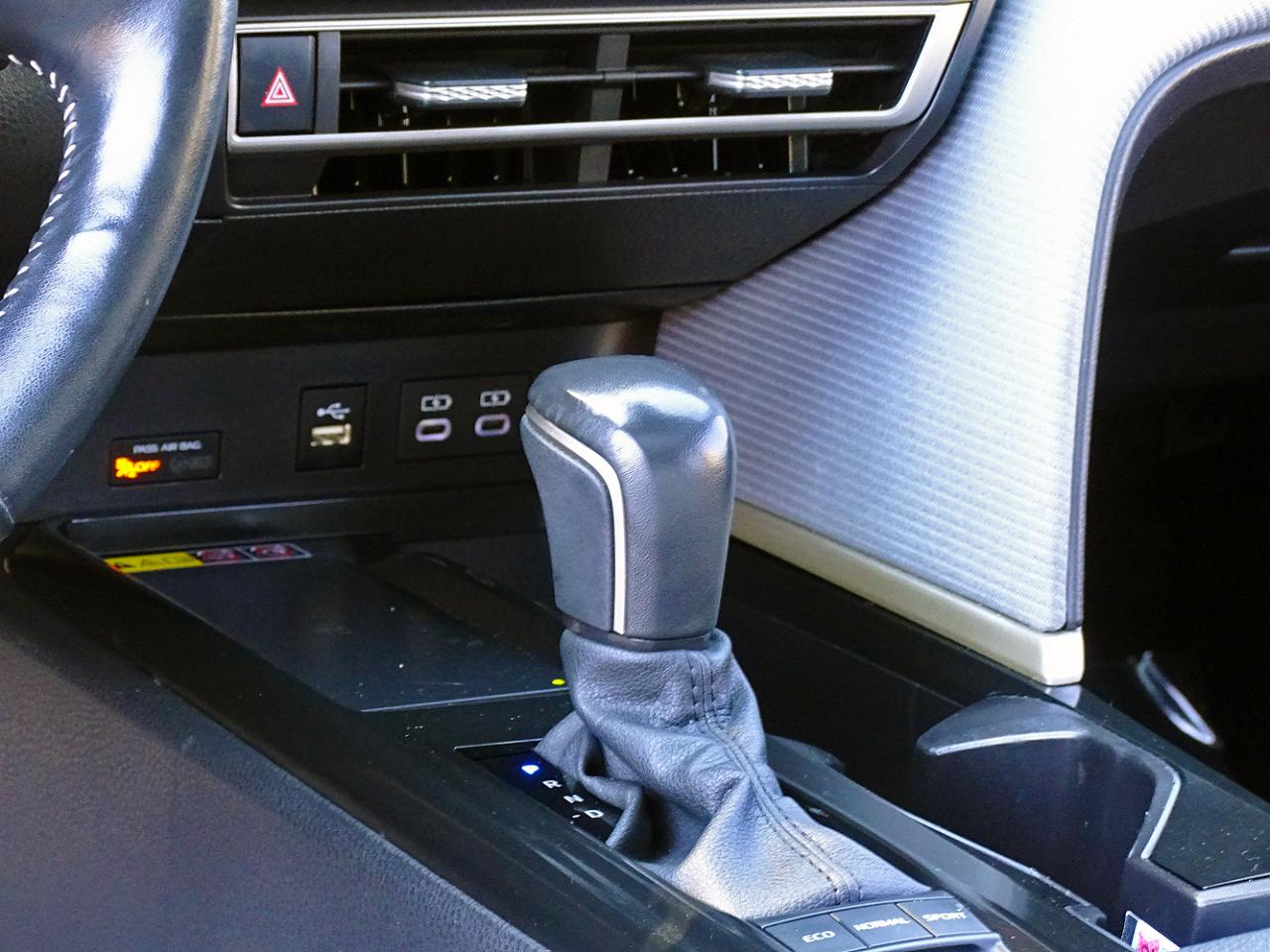 Toyota Camry SE 2025