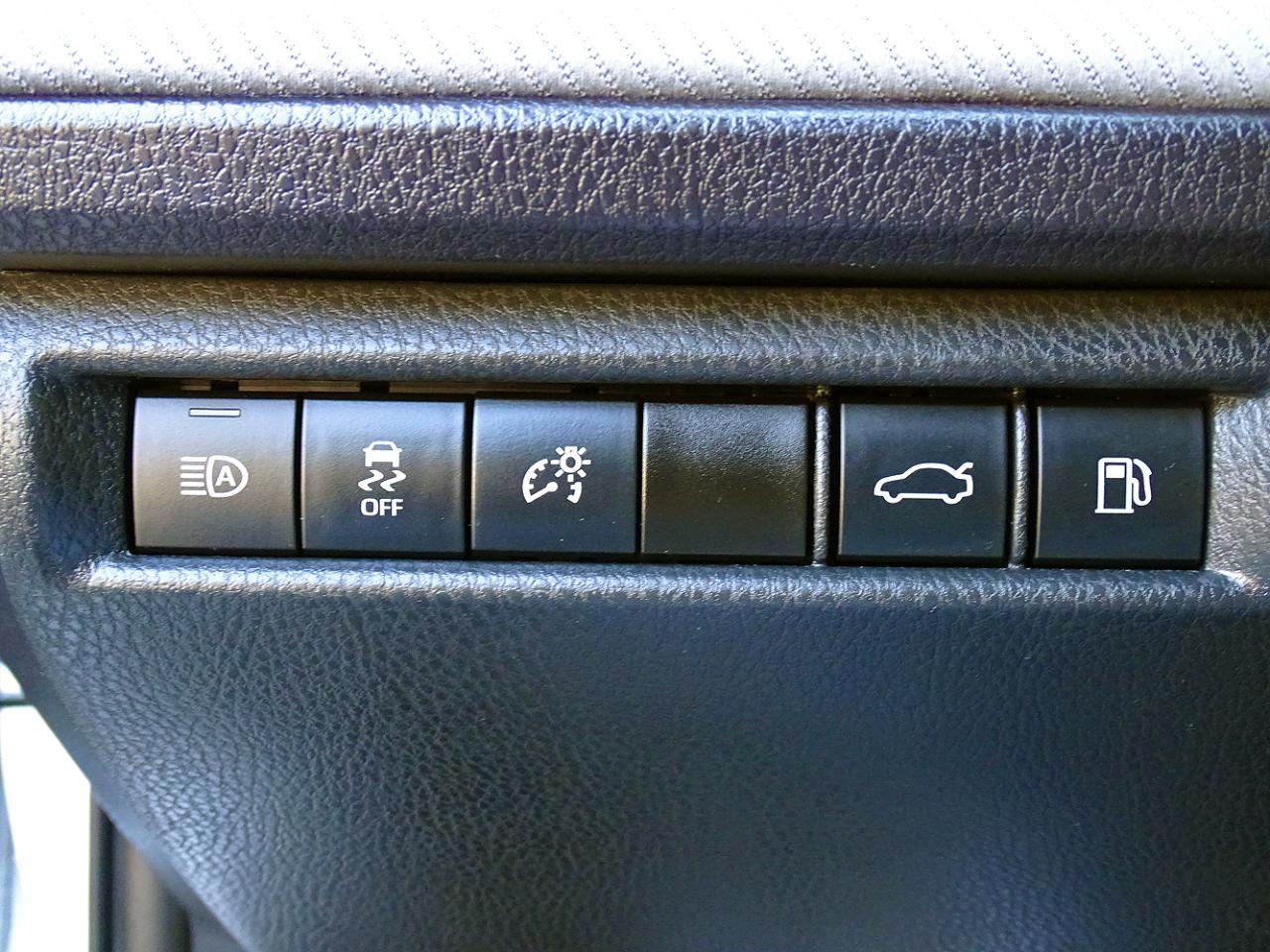 Toyota Camry SE 2025