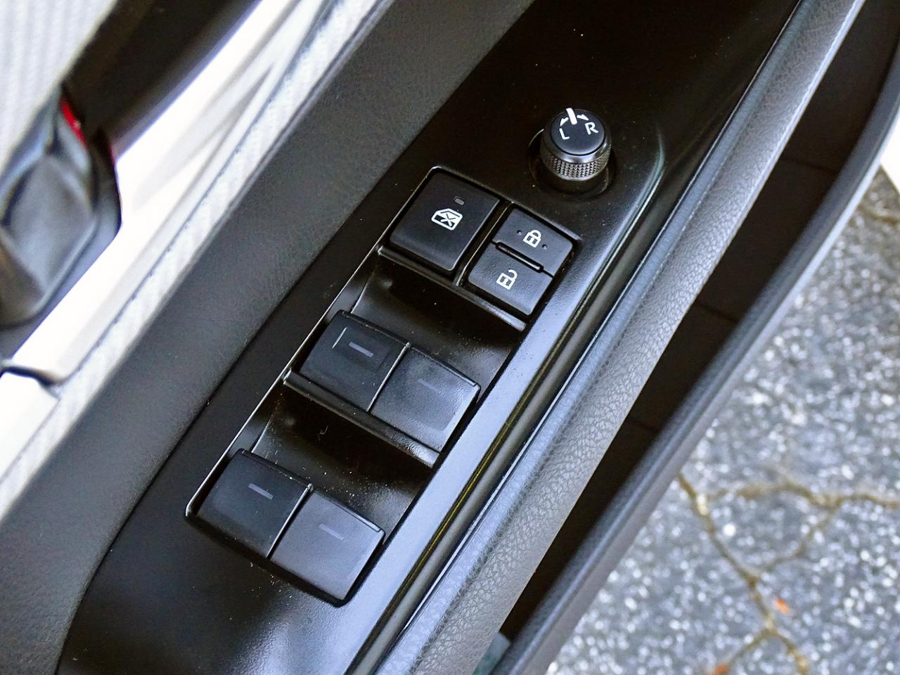 Toyota Camry SE 2025
