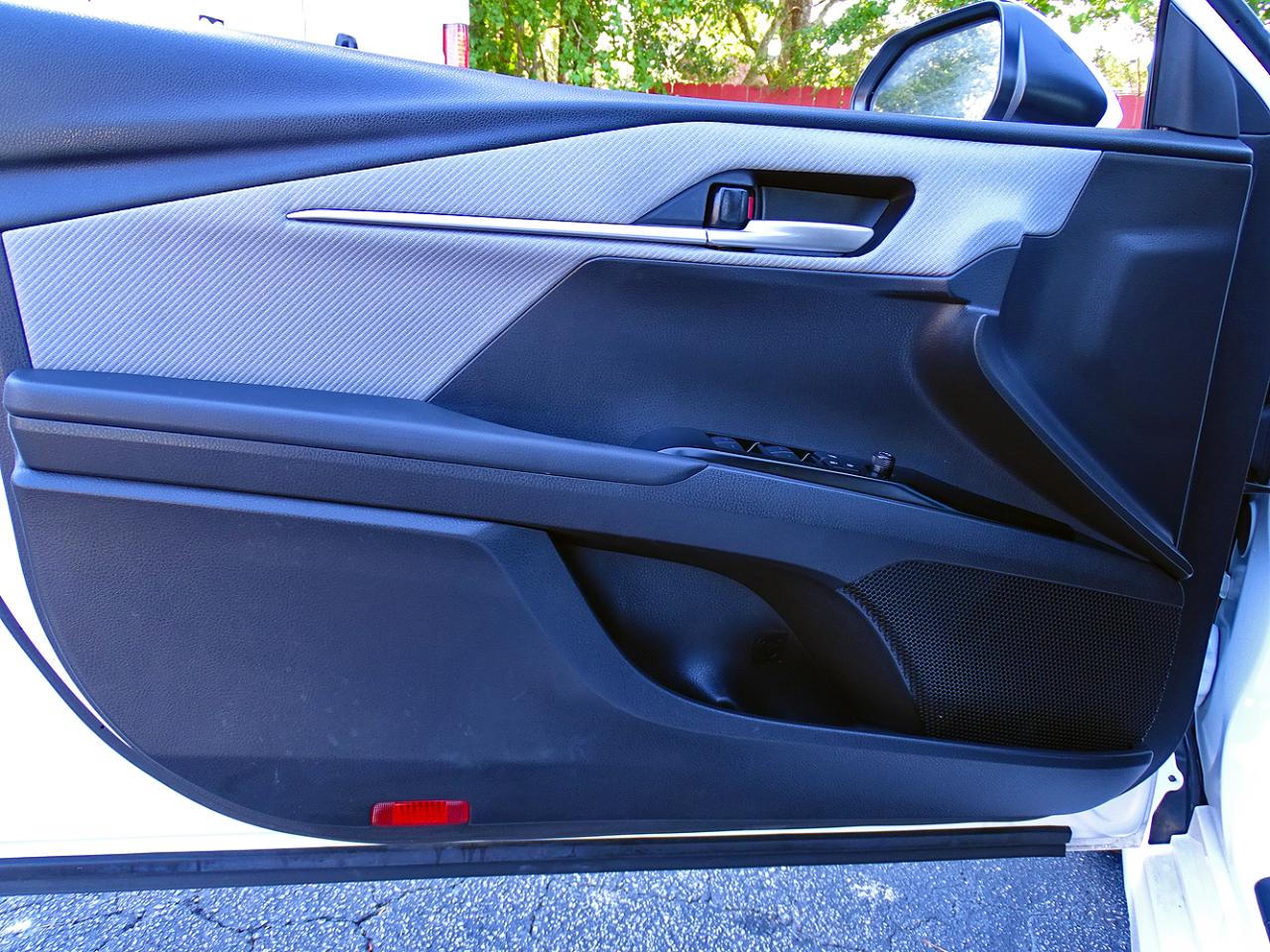 Toyota Camry SE 2025