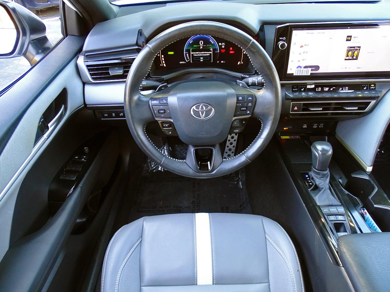 Toyota Camry SE 2025