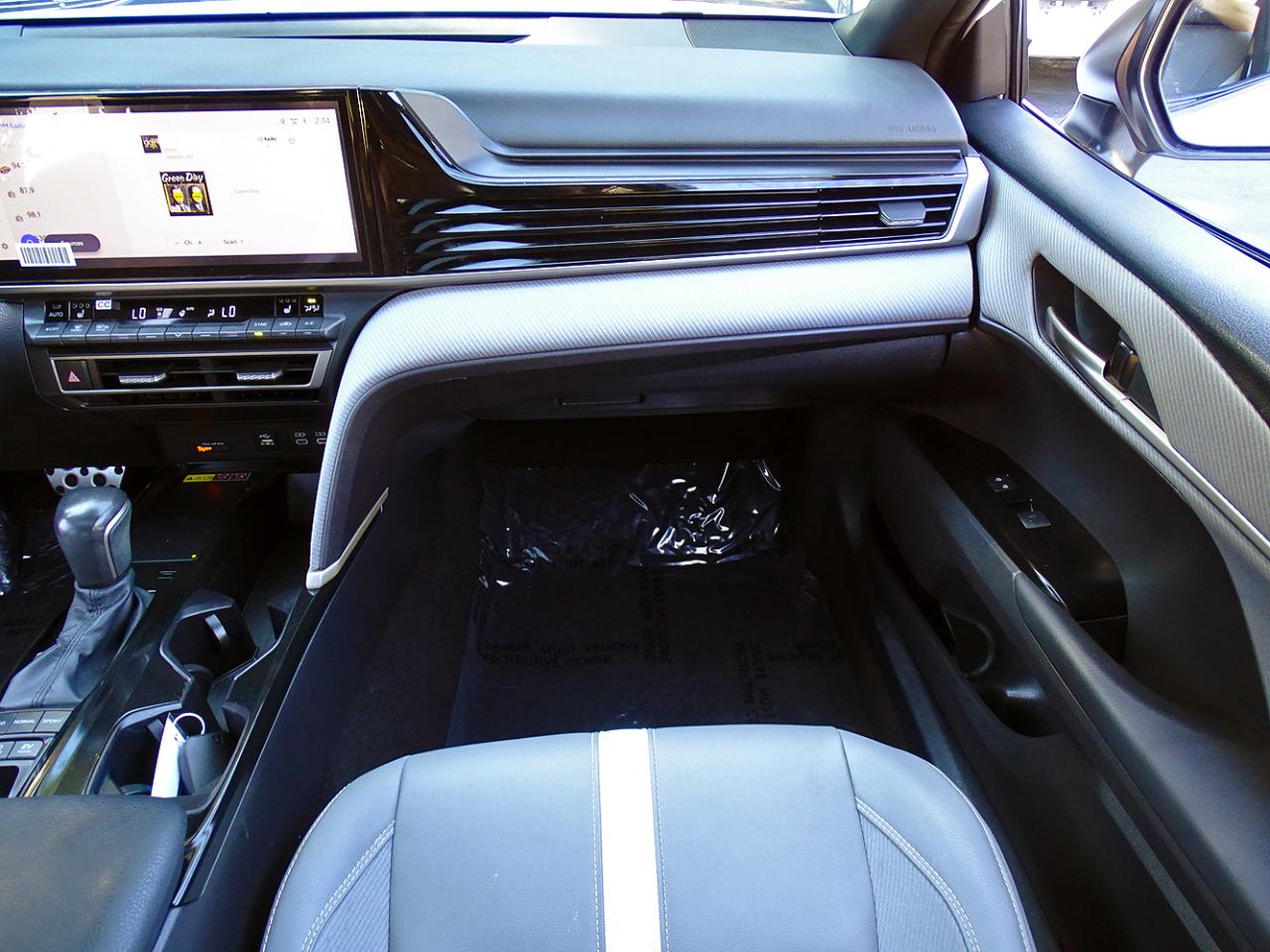 Toyota Camry SE 2025
