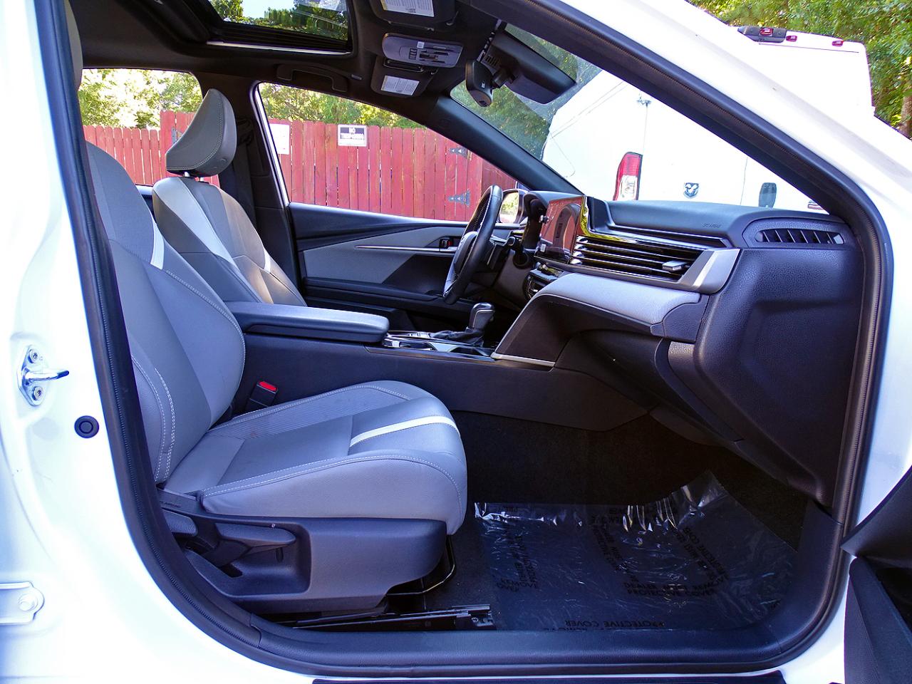 Toyota Camry SE 2025