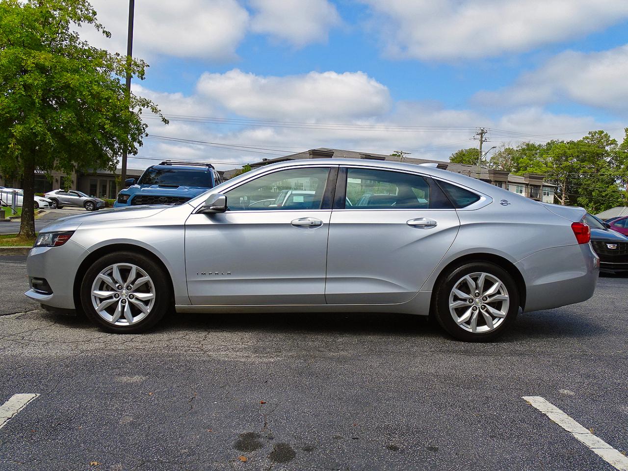 Chevrolet Impala photo 4