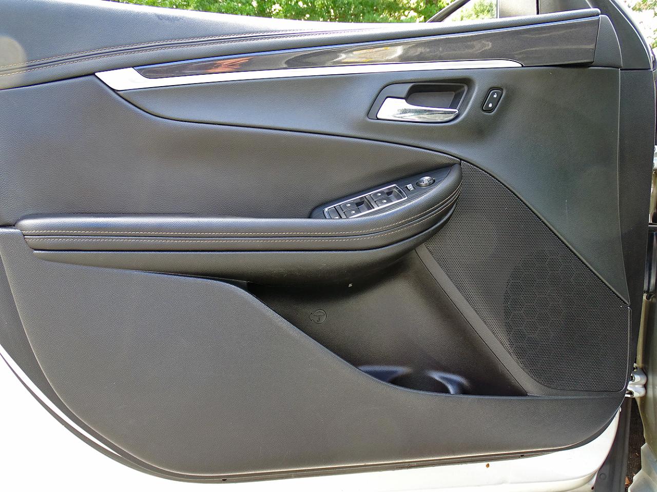 Chevrolet Impala photo 17