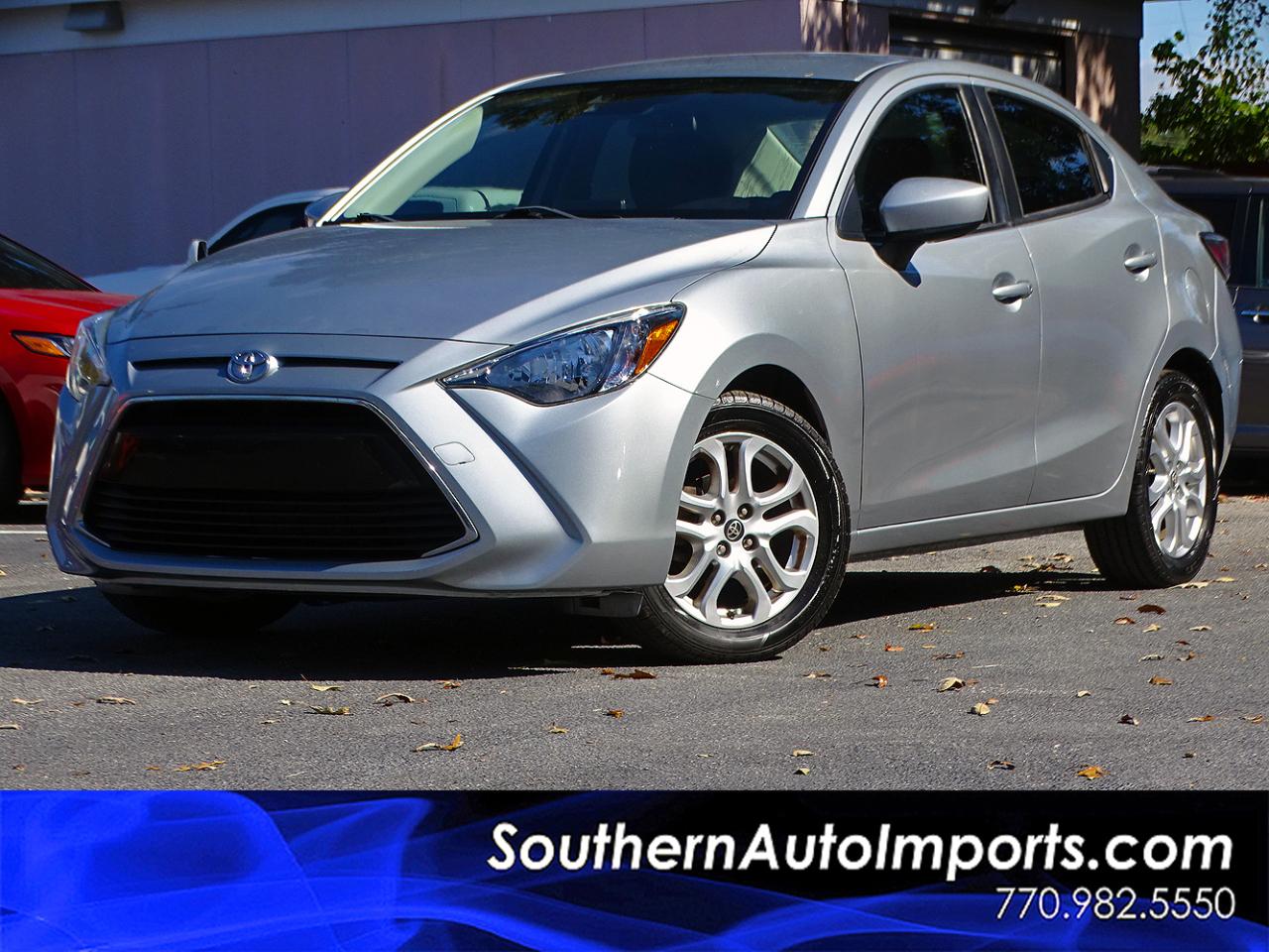 Toyota Yaris iA Auto (Natl) 2018
