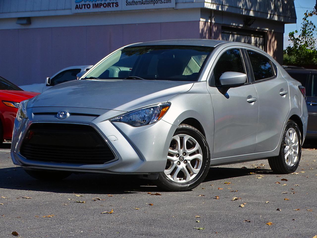 Toyota Yaris iA Auto (Natl) 2018
