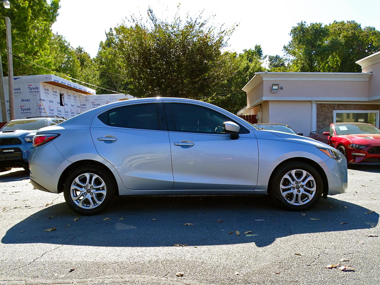 Toyota Yaris iA Auto (Natl) 2018