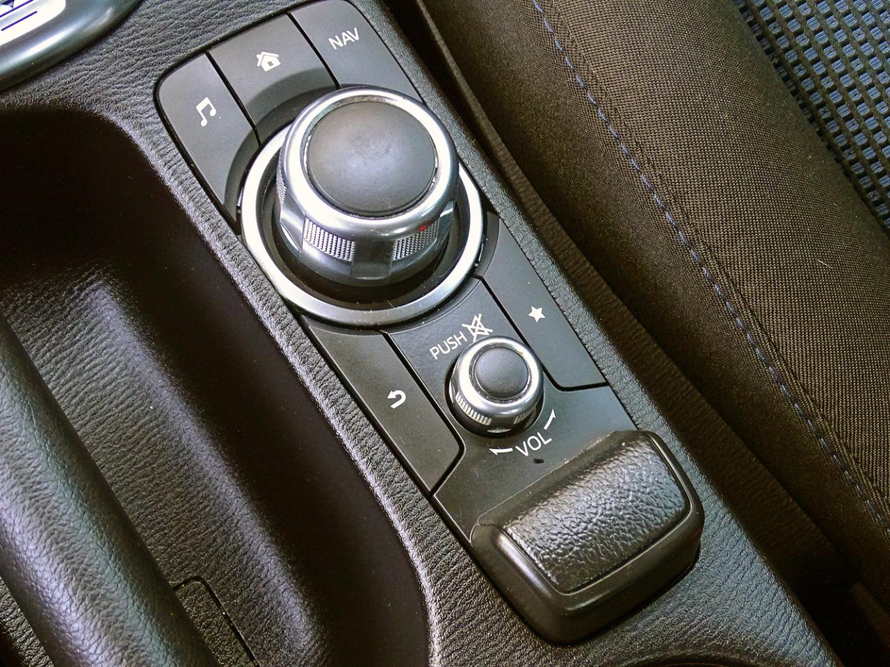 Toyota Yaris iA Auto (Natl) 2018