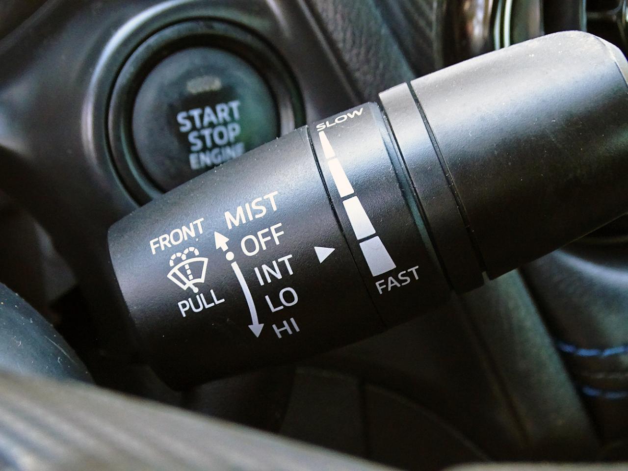 Toyota Yaris iA Auto (Natl) 2018