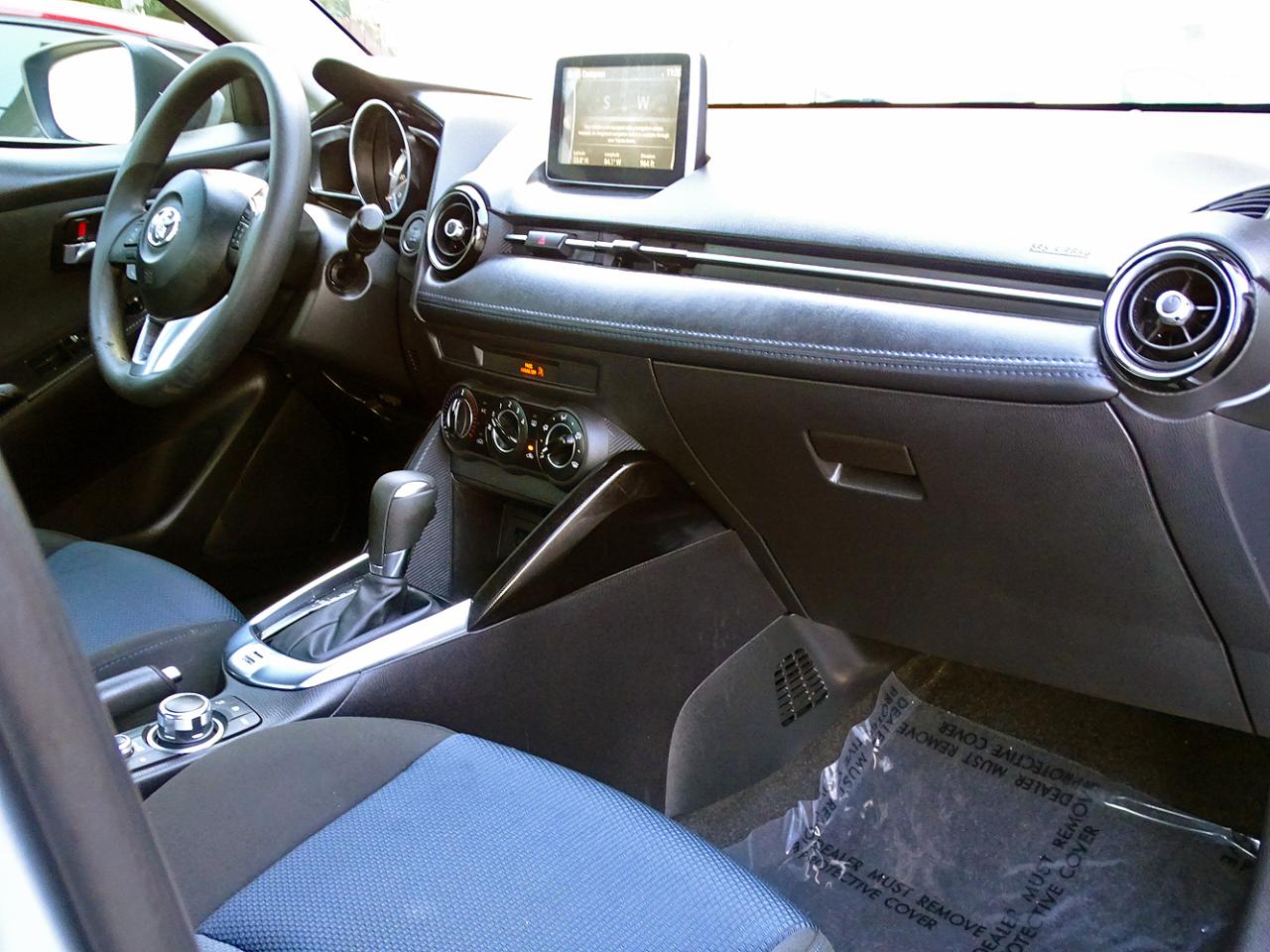 Toyota Yaris iA Auto (Natl) 2018